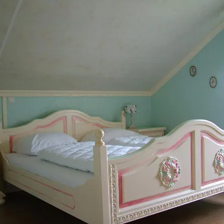 Elbahof, Goed En Goedkoop! Bed and breakfast *