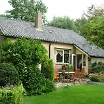 Elbahof, Goed En Goedkoop! 住宿加早餐酒店 Hem